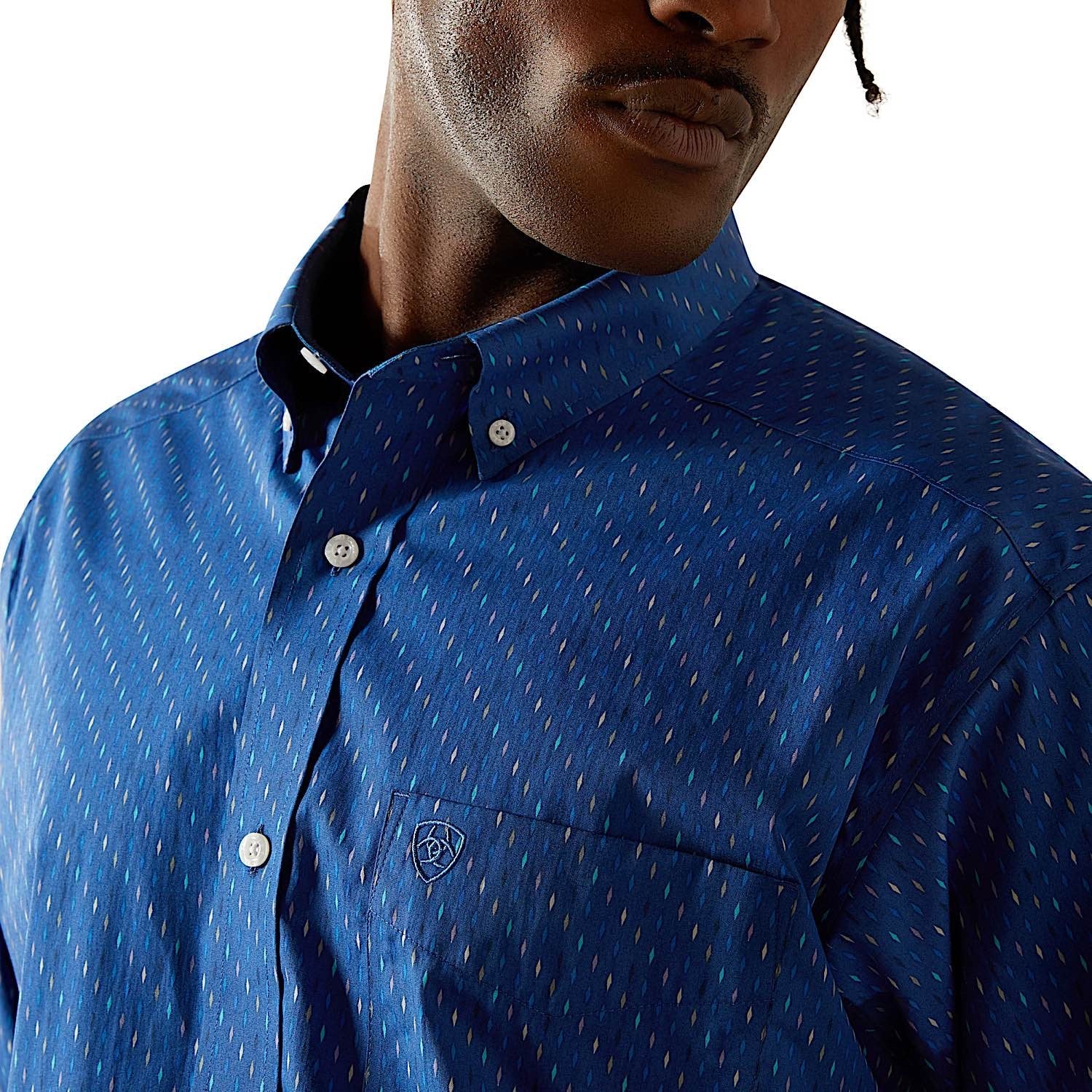 Ariat Men's Wrinkle Free Chase Classic Fit Shirt - Cobalt - Image 4