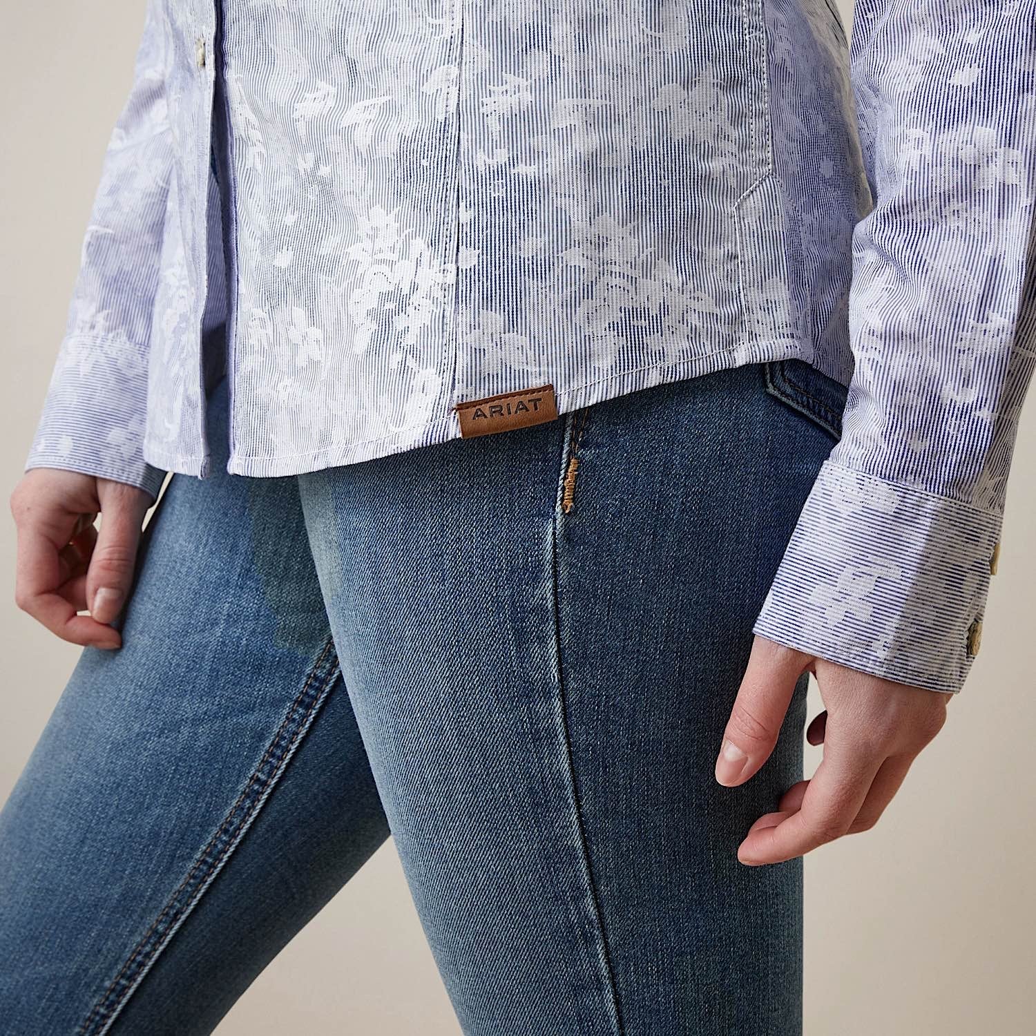 Ariat Womens Muir Blouse Blue Jacquard - Image 4