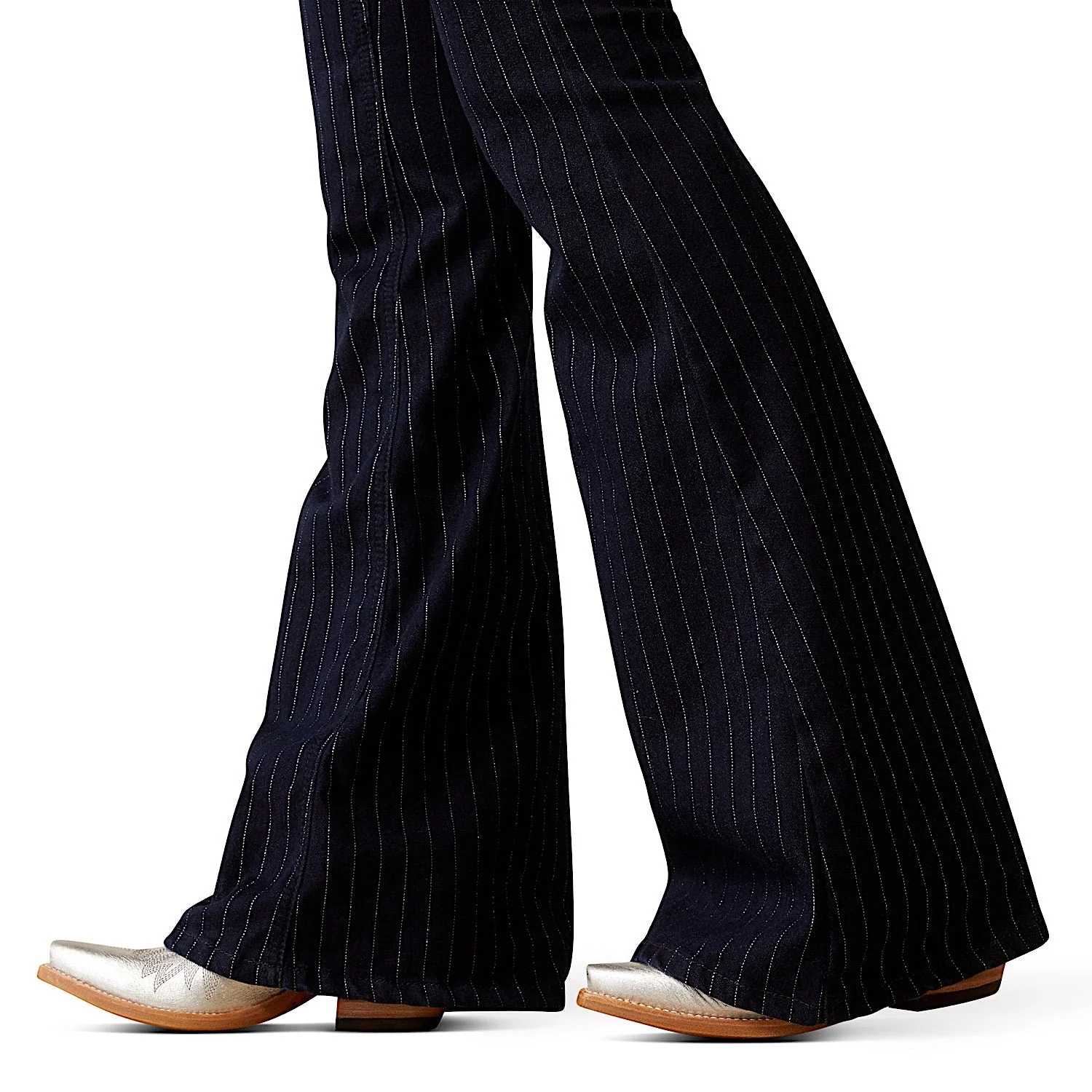 Ariat Women's Perfect Rise Jasmine Flare Jean - Silver Stripe Rinse - Image 5