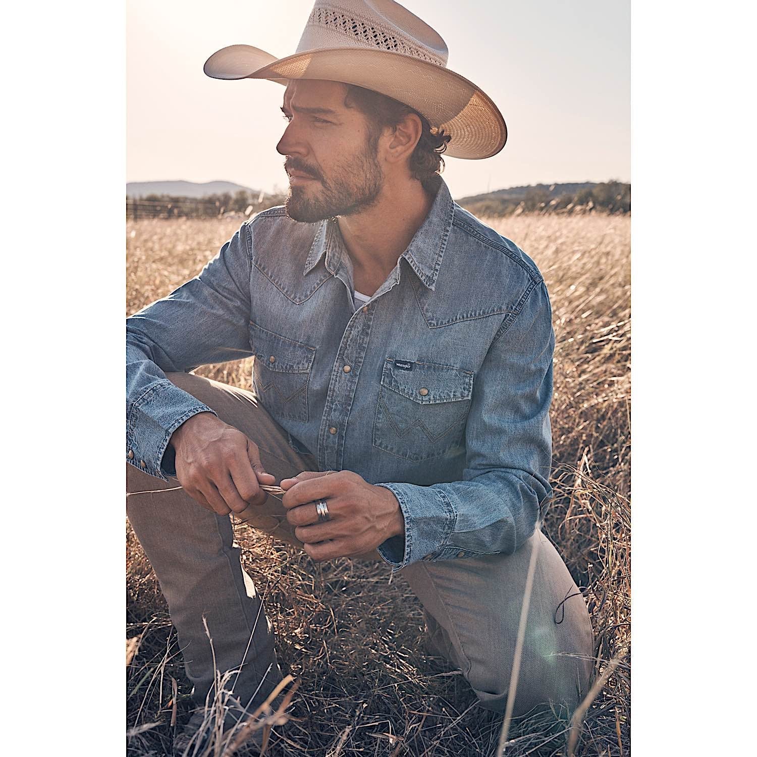 Wrangler Men's Classic Fit Denim Shirt - Light Wash Denim - Image 3